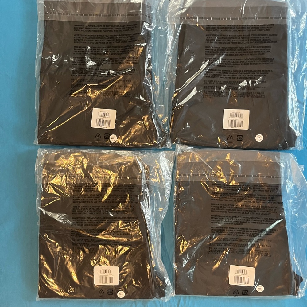 Yeezy Gap Black Cordura - Picture 3 of 5